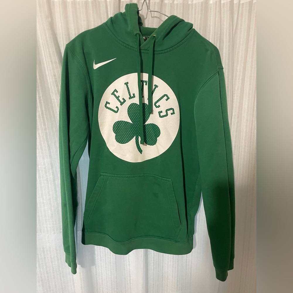 Small Nike Celtics hoodie